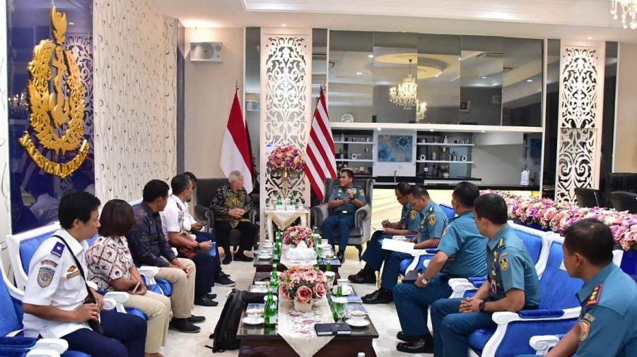 Pertemuan TNI-AL dan Pemkab Aru
